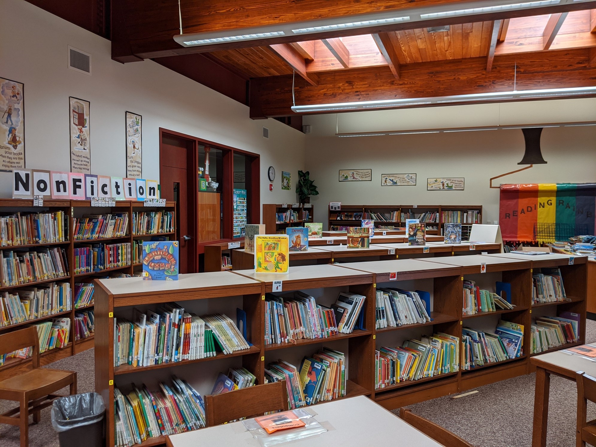 Corry Area Primary School Library